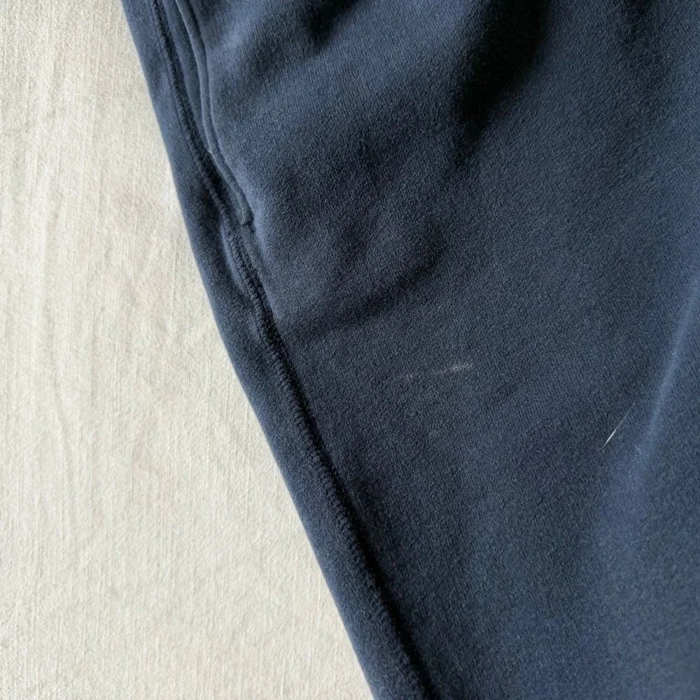 Abercrombie & Fitch Navy Blue Logo Fleece Sweat Shorts Medium 128A0047